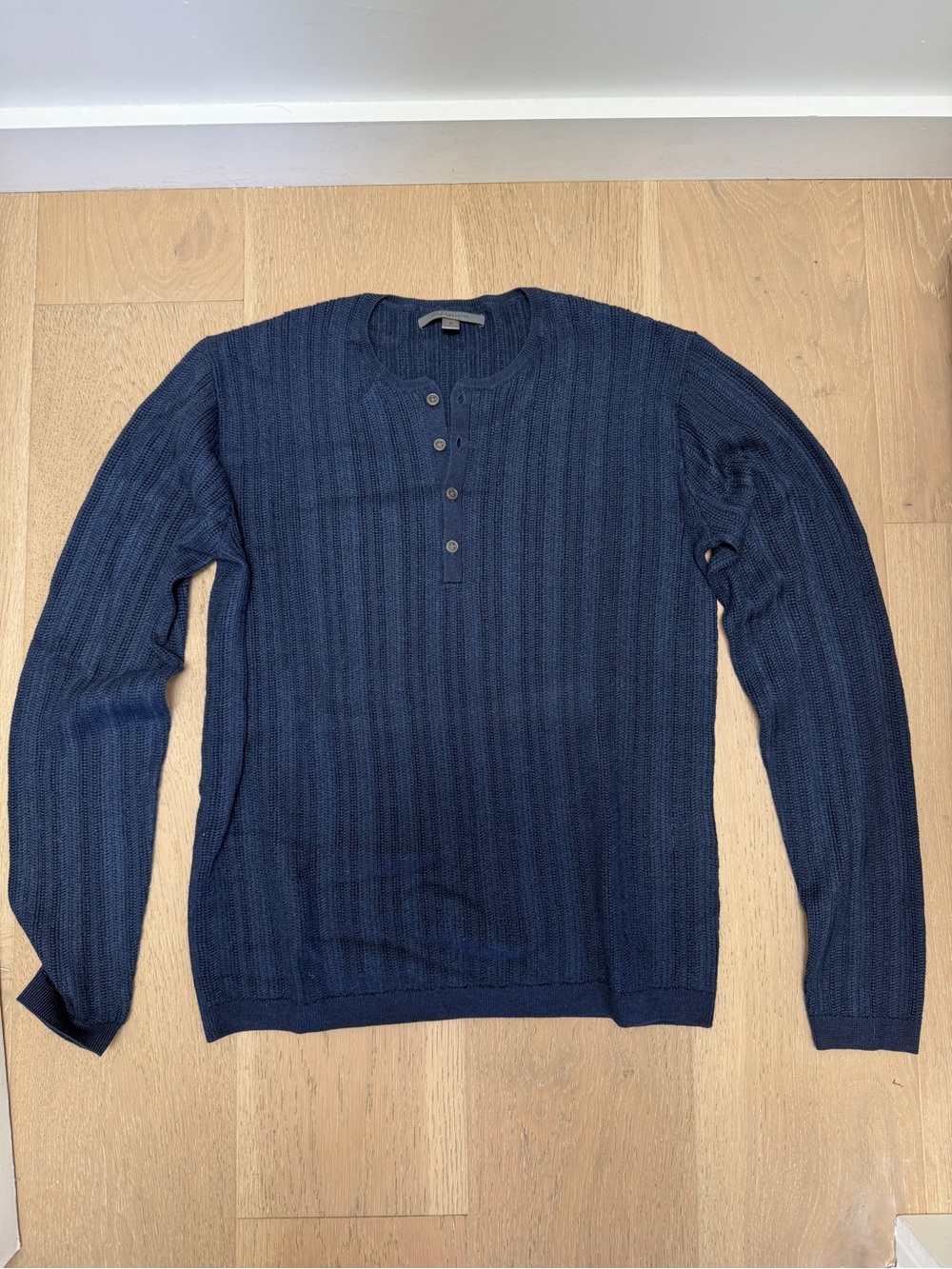 John Varvatos Men’s M Navy 100% Wool Knit Henley Sweater